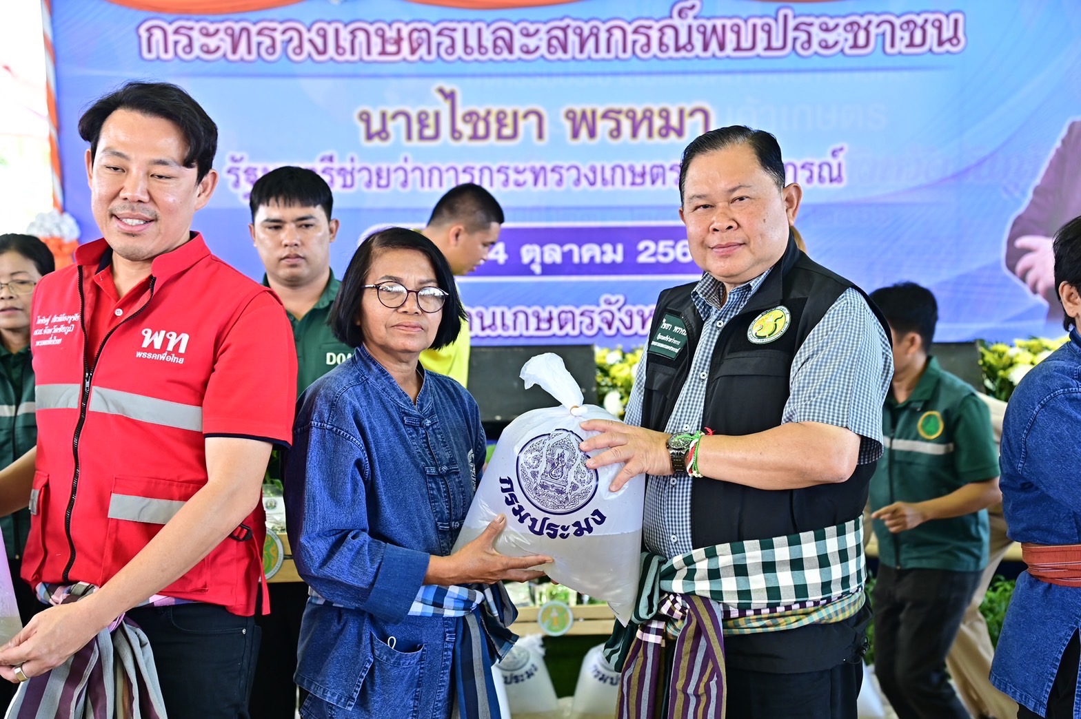 น้ำท่วมพื้นที่เกษตร’ชัยภูมิ’ 8 แสนไร่ 9 อำเภออ่วม ไชยา รมช.เกษตร ลงพื้นที่ช่วย