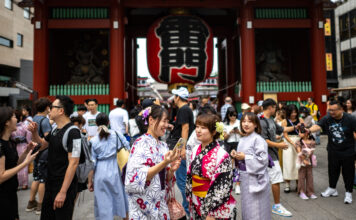 ญี่ปุ่น วัดเซ็นโซจิ นักท่องเที่ยว