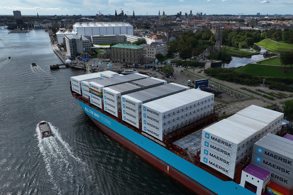 สิ้นสุดยุคทองเรือขนส่งสินค้า Maersk ปลดพนักงาน 10,000 คน
