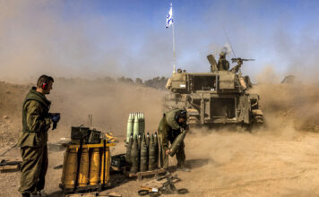 ทหารอิสราเอลขณะทำสงครามกับฮามาส ภาพถ่ายที่ชายแดนอิสราเอล-ฉนวนกาซา ฝั่งอิสราเอล วันที่ 6 พฤศจิกายน 2023