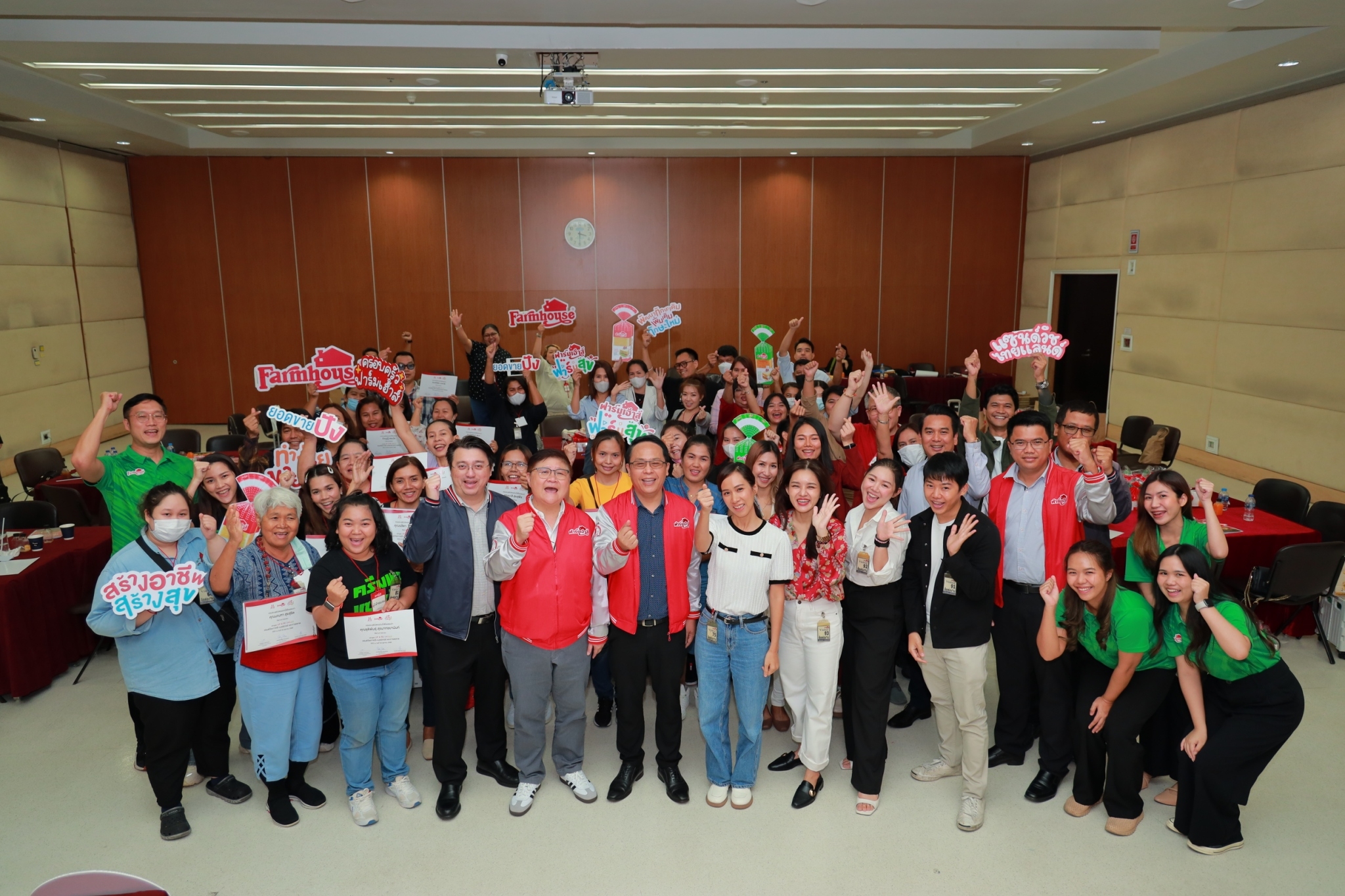 ‘ฟาร์มเฮ้าส์’ เปิดโรงงาน ปั้นอาชีพ UP&RE SKILLS คนขายแซนด์วิช    