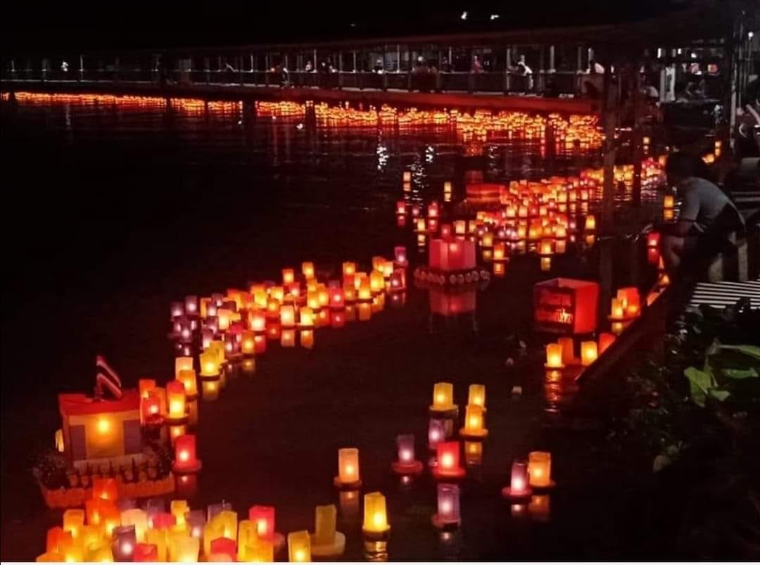 ตื่นตาตื่นใจ! “ลอยกระทงสาย” วัดไทร บางคนที สมุทรสงคราม