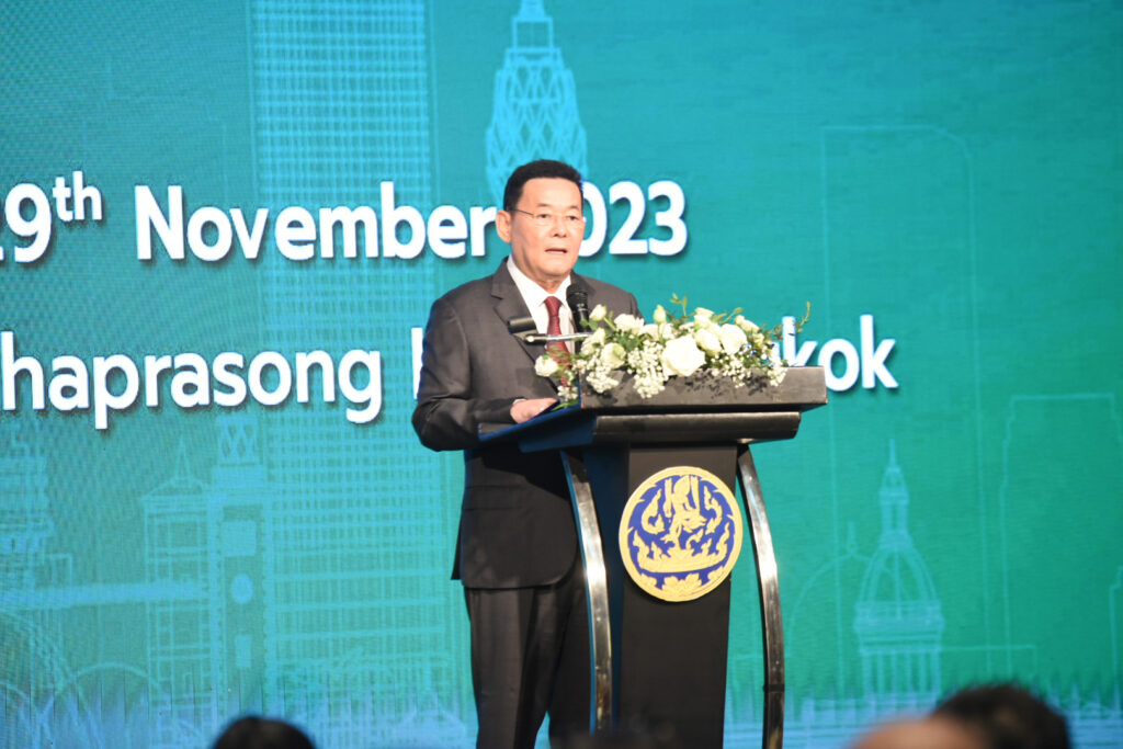 นภินทร ศรีสรรพางค์