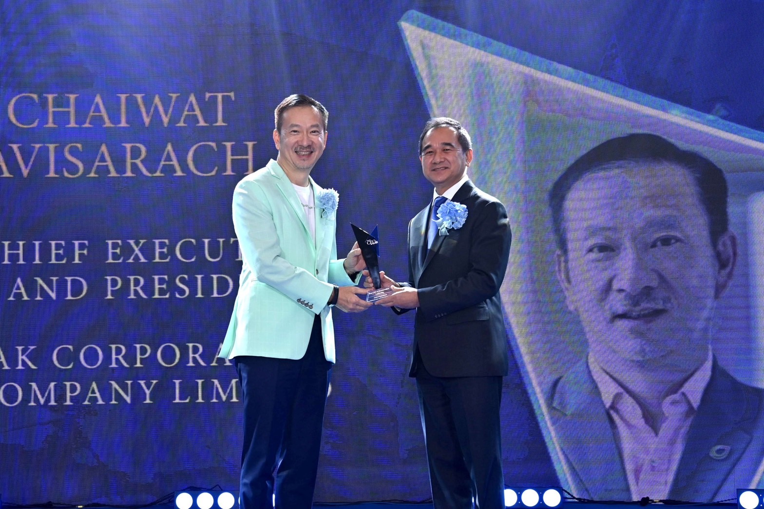 CEO บางจากฯ รับรางวัล CEO of the Year 2023 ด้านผู้นำนวัตกรรมสีเขียว