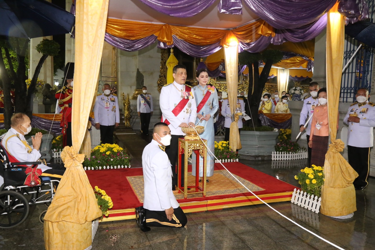 ในหลวง พระราชินี