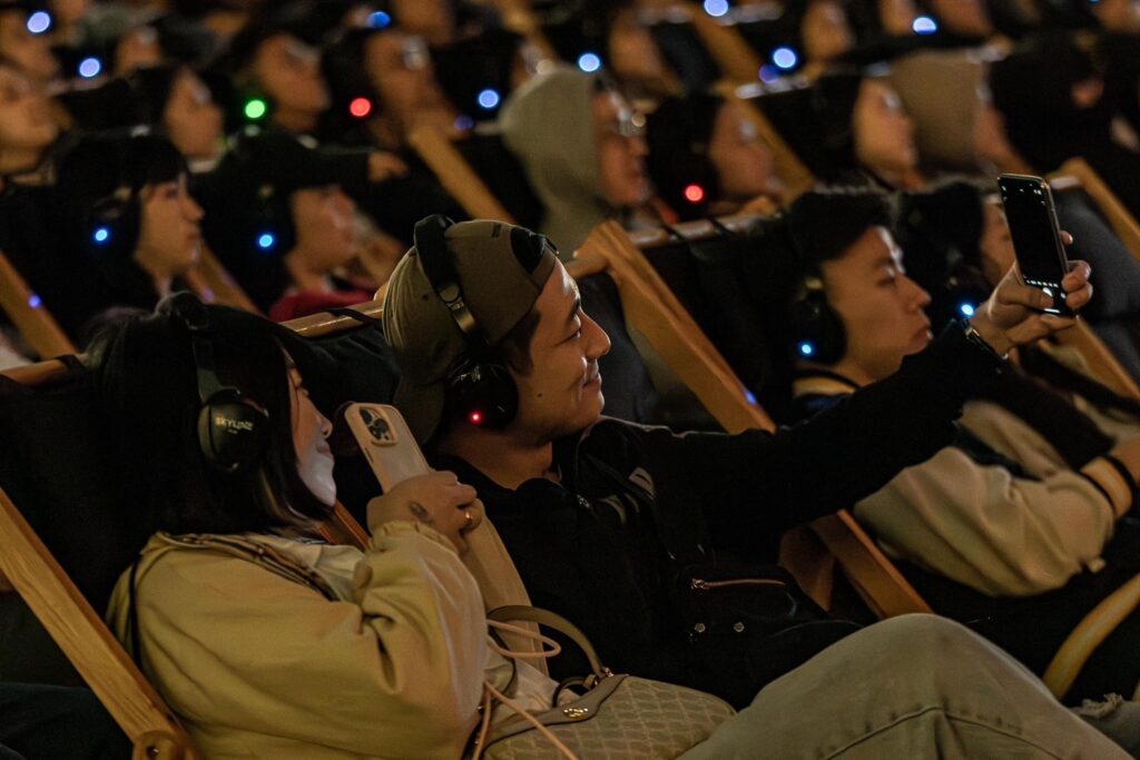 ดูหนังรักคลาสสิกบนดาดฟ้า
