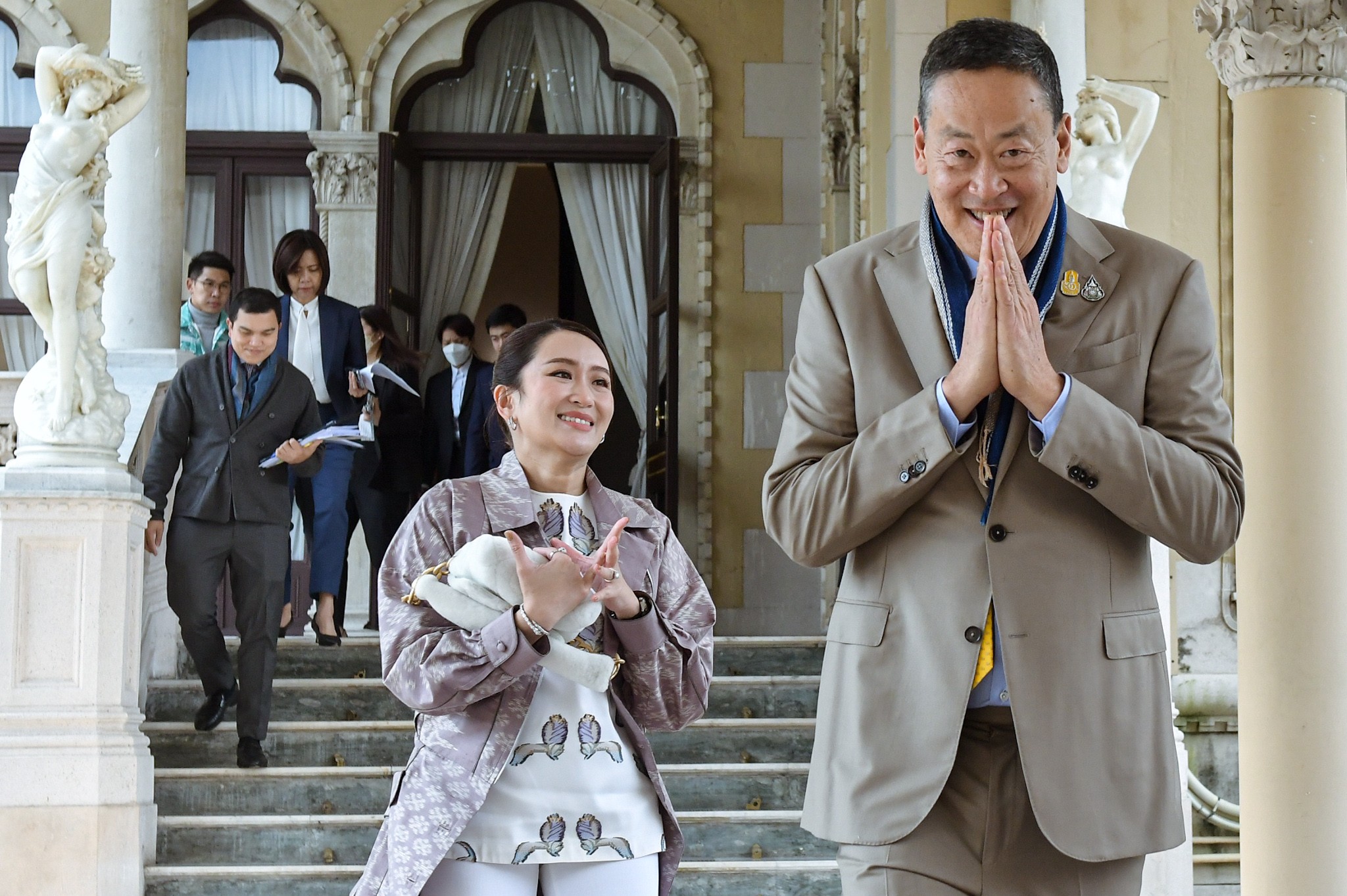 แพทองธาร ปัดเตรียมพร้อมนั่งนายกฯ หลังร่วมวงดินเนอร์แกนนำรัฐบาล