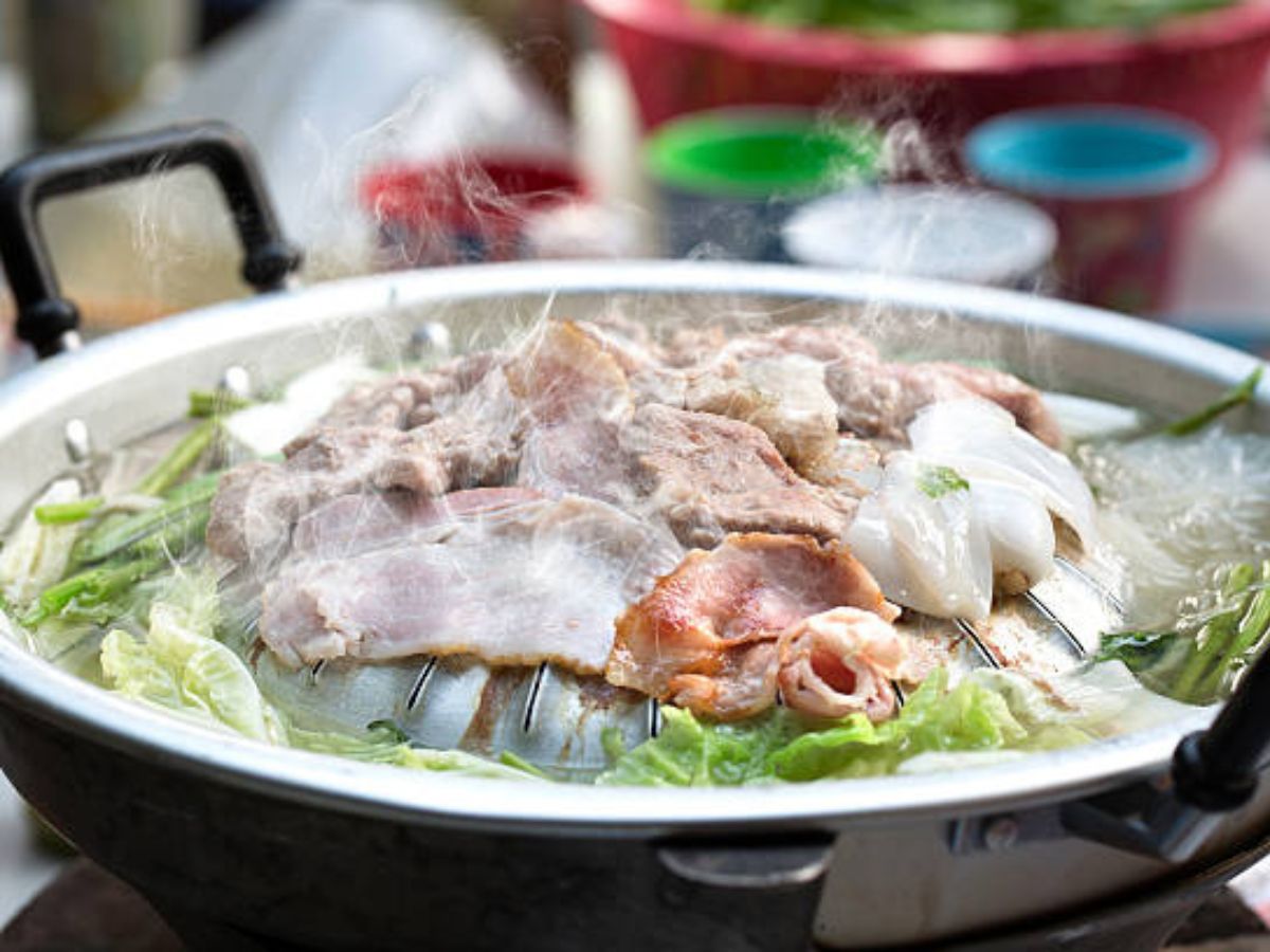 เปิดที่มา “หมูกระทะ” เมนูยอดนิยม หลัง “อุ๊งอิ๊ง” หนุนเป็นซอฟต์พาวเวอร์