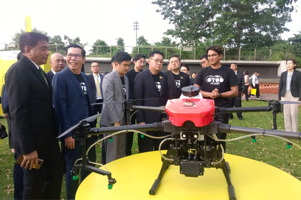 รัฐบาลหนุนตั้งศูนย์ซ่อม ช่วยจ่ายค่าโดรนเกษตร 500 ชุมชน