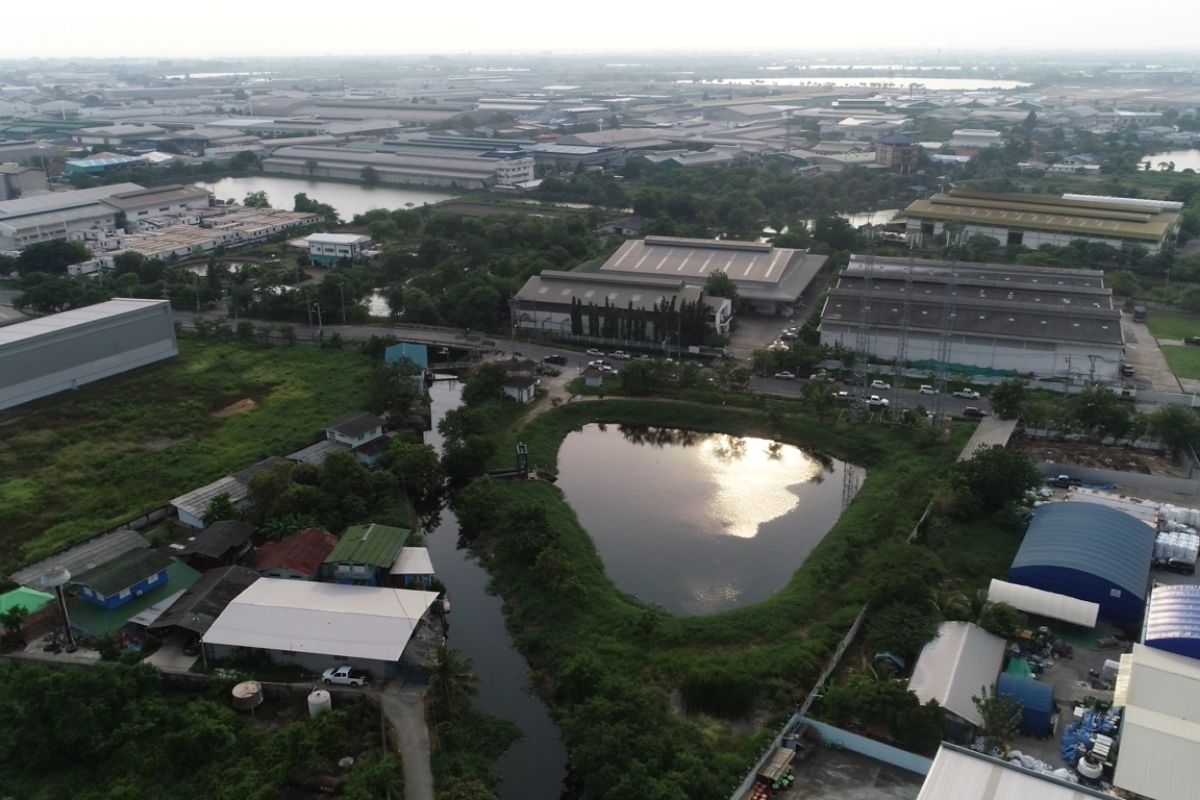 คันป้องกันน้ำท่วมในเขตประกอบการเสรีนิคมบางปูแล้วเสร็จ ปีนี้ไม่ท่วมแน่