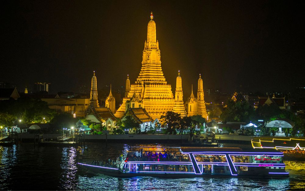 10 เมืองท่องเที่ยวที่ถูกค้นหามากสุดในโลกปี 2566 กรุงเทพฯ ติดอันดับด้วย
