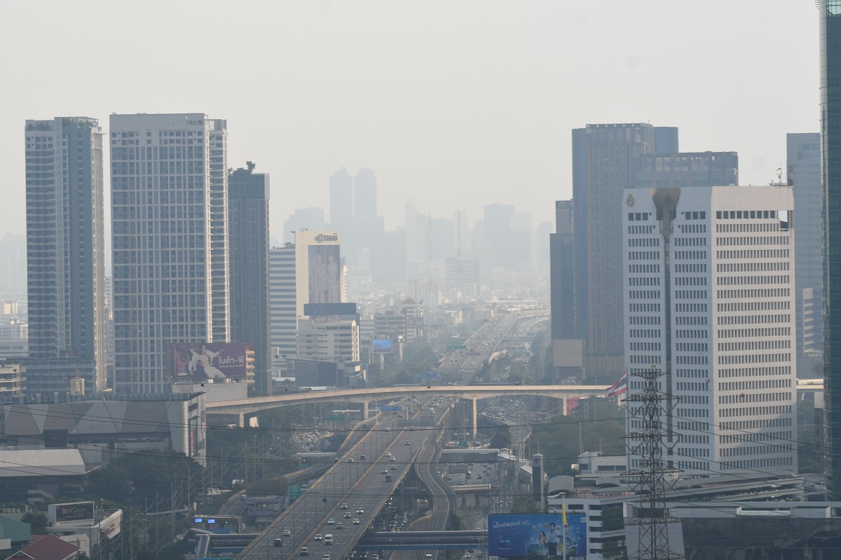 เช็กค่าฝุ่น PM 2.5 วันนี้ (15 ธ.ค. 66 ) พบ 12 จังหวัด เกินค่ามาตรฐาน