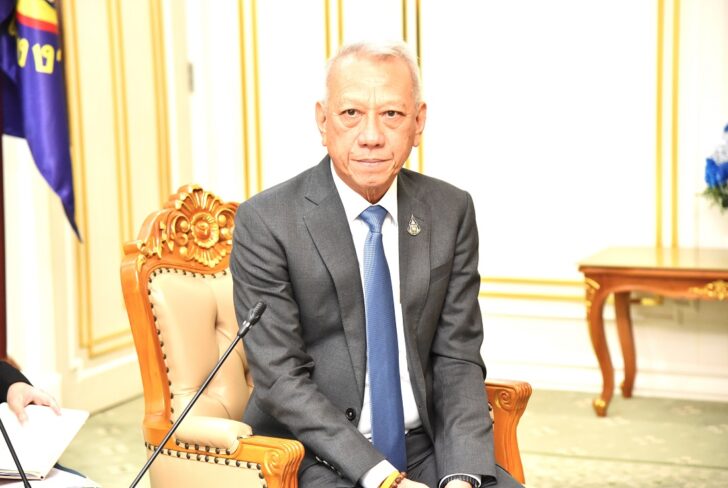 พิพัฒน์ รัชกิจประการ พิพัฒน์ รัชกิจประการ