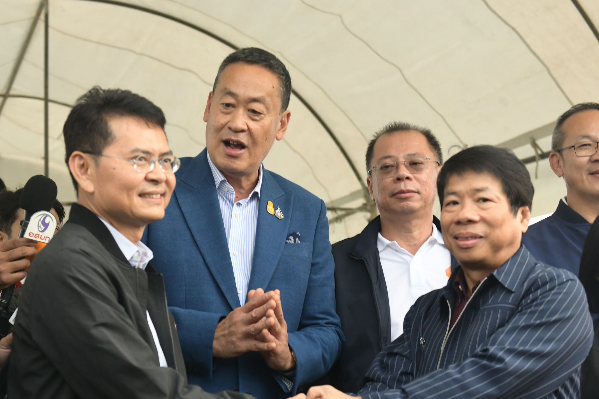 เศรษฐา ตรวจงาน อีอีซี หย่าศึก วงษ์สยาม-อีสท์ วอเตอร์ จับมือโชว์สื่อ