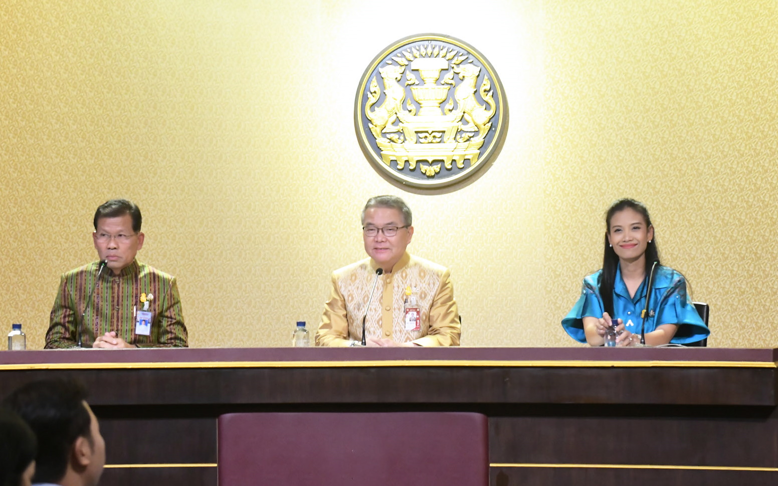 เช็กมติ ครม. (21 พ.ย. 66) แต่งตั้ง-ต่ออายุทูตและอธิบดี ครบทุกตำแหน่ง