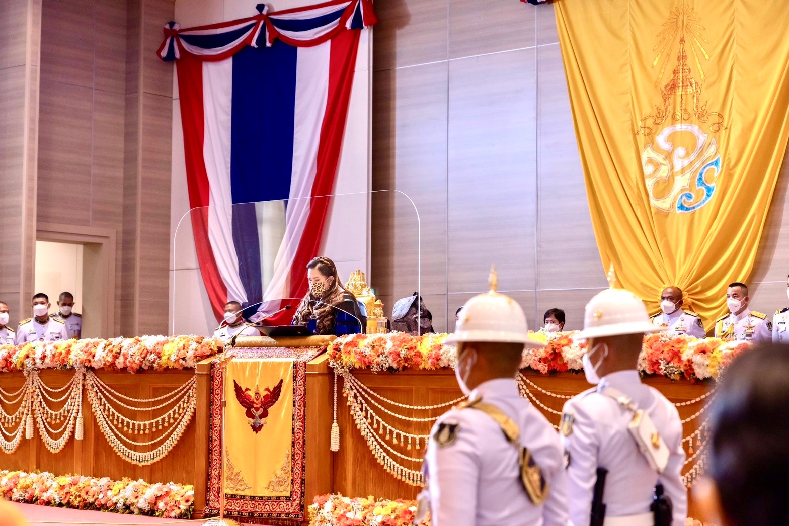 สมเด็จเจ้าฟ้าฯกรมพระศรีสวางควัฒนเสด็จแทนพระองค์ไปในการพระราชทานปริญญาบัตร