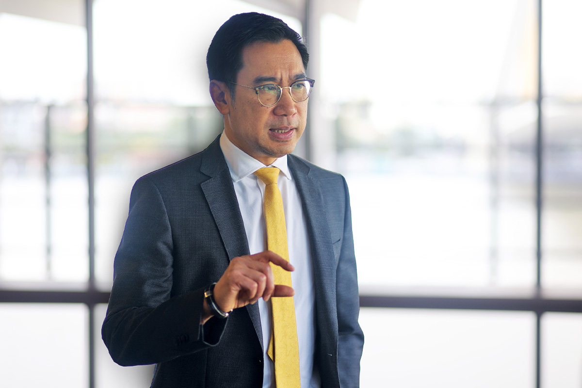 ดร.เศรษฐพุฒิ สุทธิวาทนฤพุฒิ