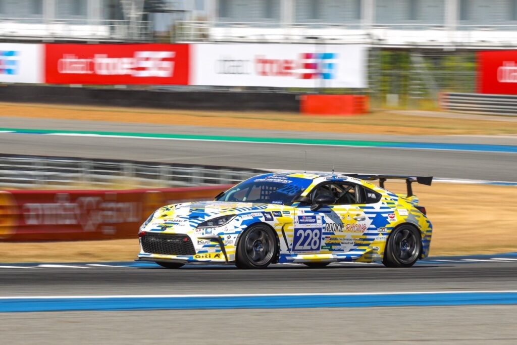 ROOKIE RACING