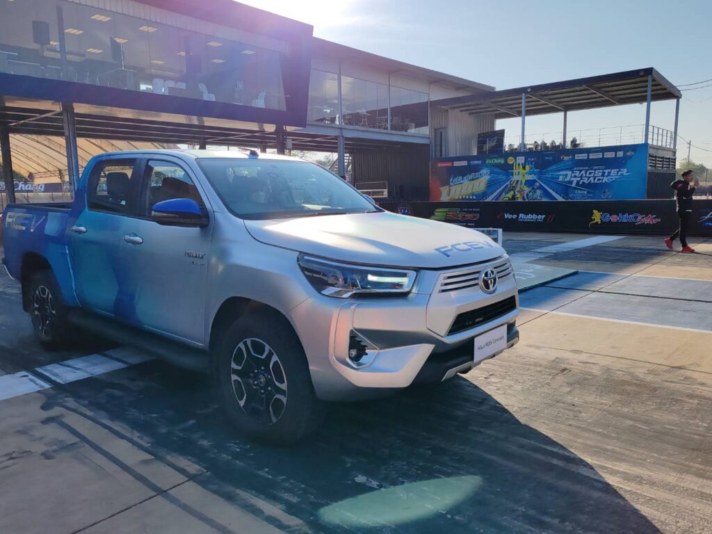 Toyota Hilux Revo FCEV