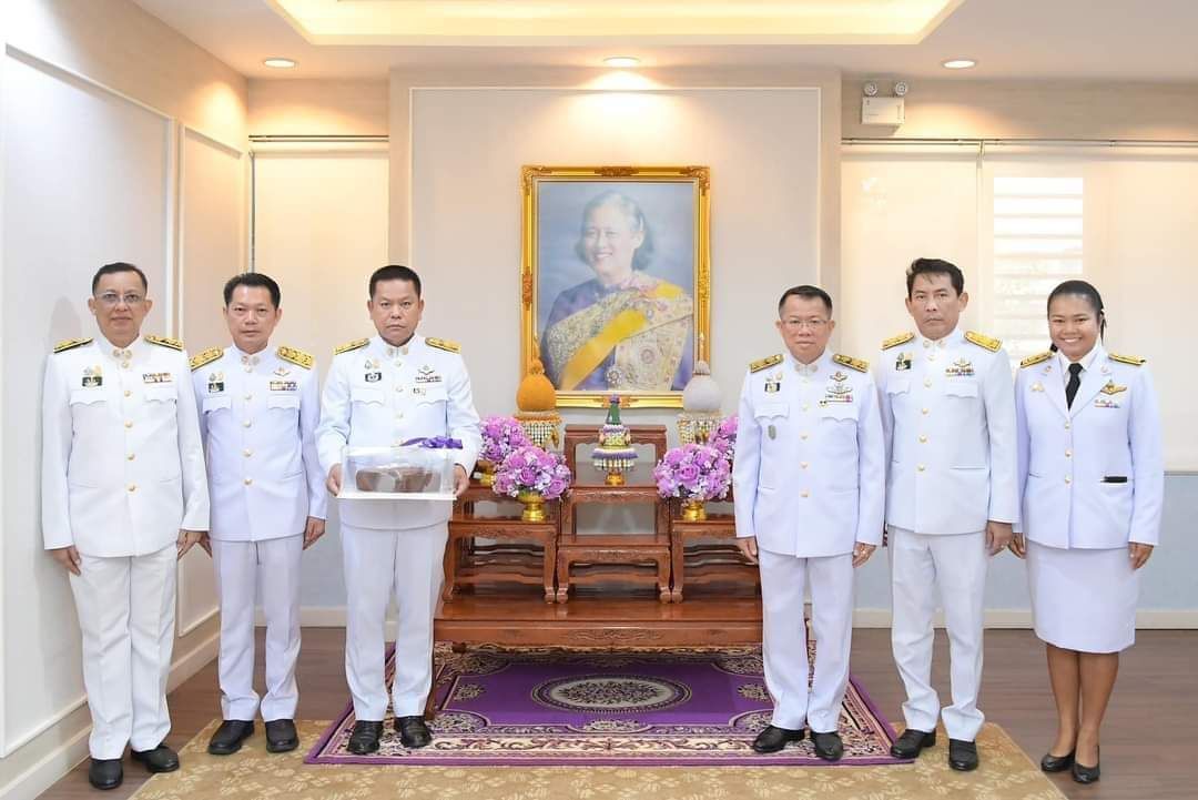 กรมสมเด็จพระเทพรัตนราชสุดาฯ พระราชทานเค้กปีใหม่ กรมชลประทาน