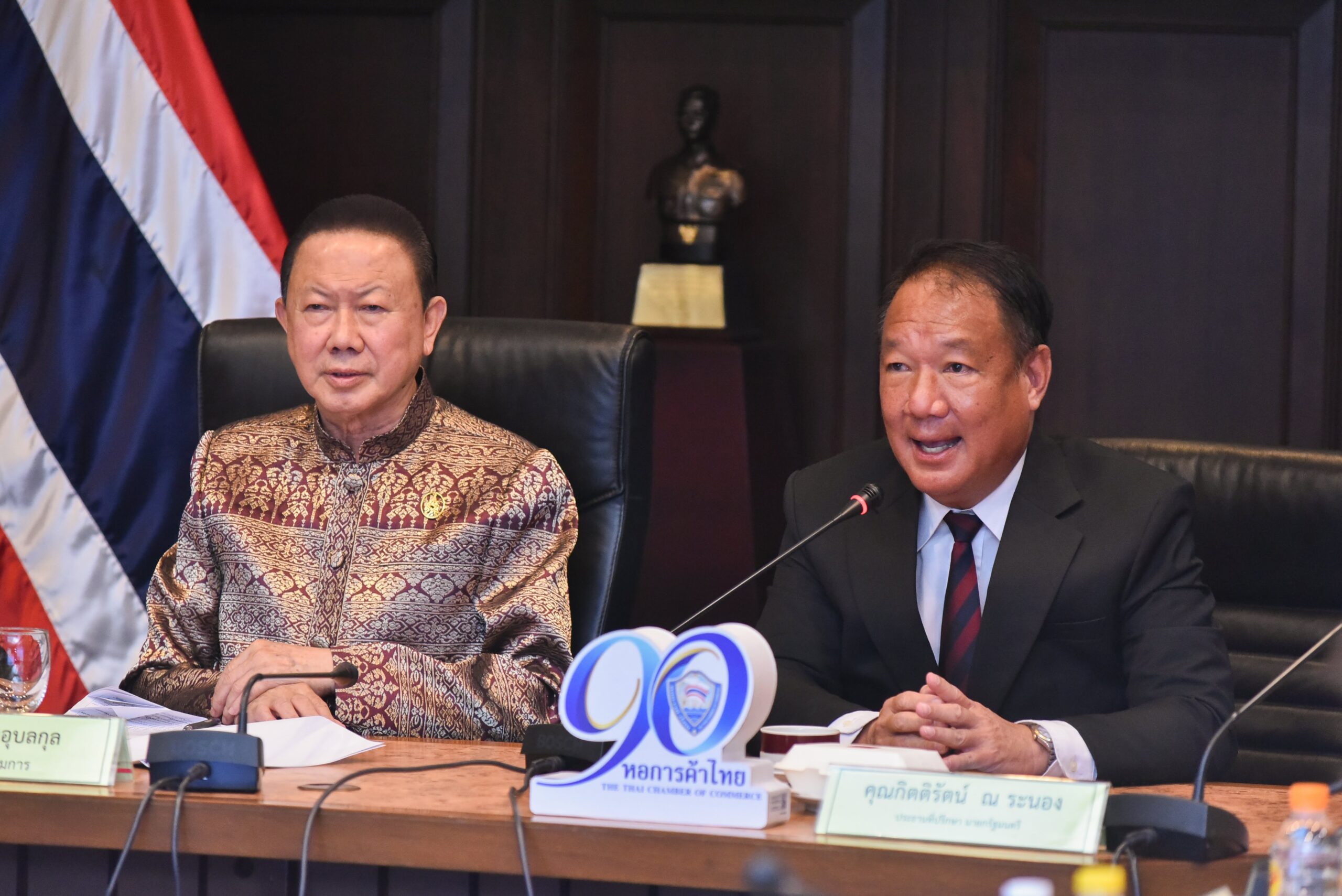 หนี้ครัวเรือน 16 ล้านล้าน 90% ของจีดีพี เสี่ยง NPL หอการค้าหนุนรัฐเร่งแก้หนี้ยั่งยืน