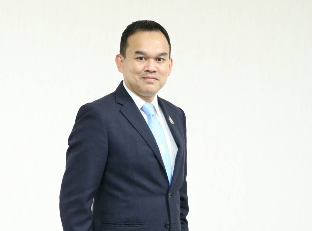 นายฉันทานนท์ วรรณเขจร