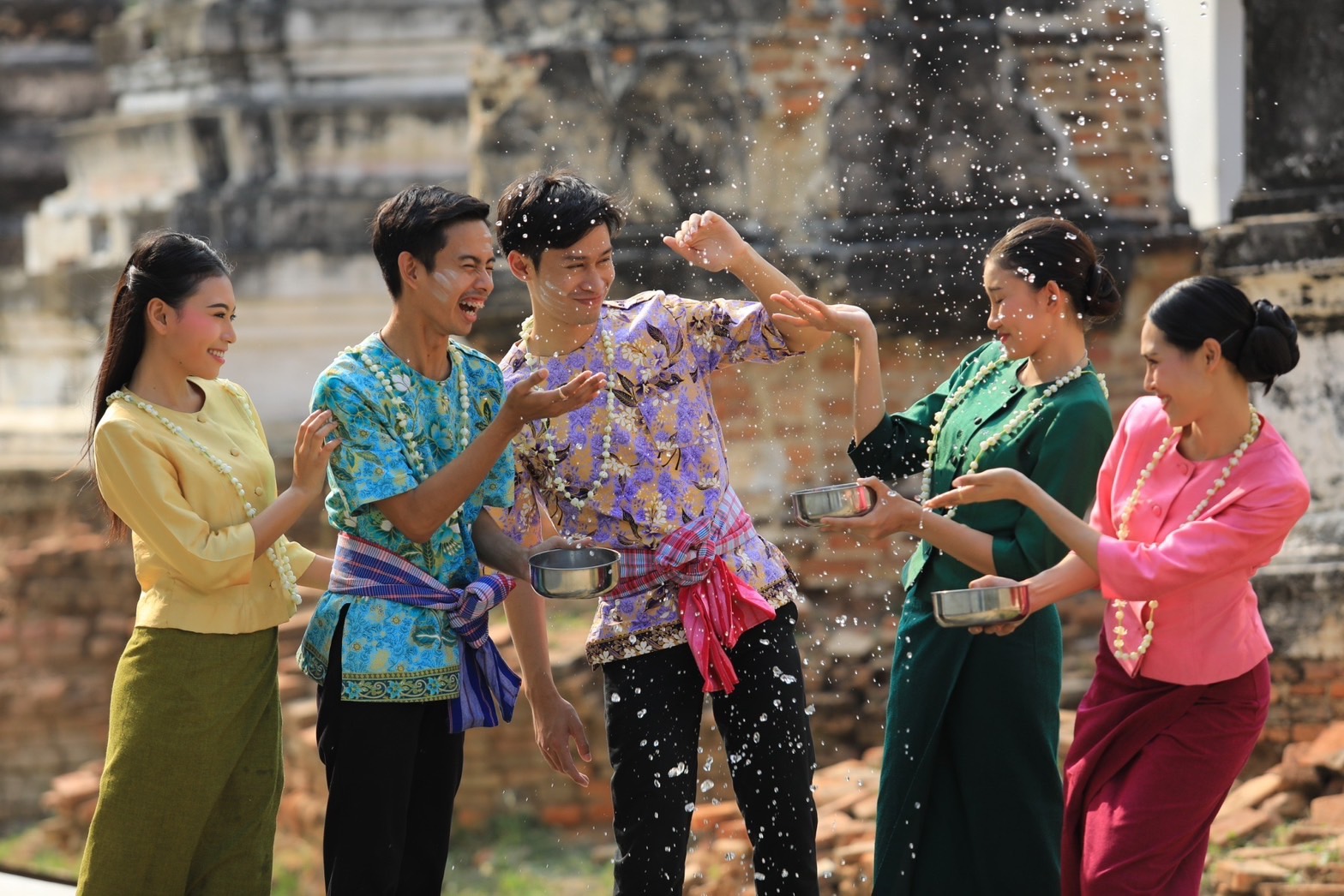 UNESCO ขึ้นทะเบียน “สงกรานต์ไทย” เป็น “มรดกวัฒนธรรมที่จับต้องไม่ได้ของมนุษยชาติ”