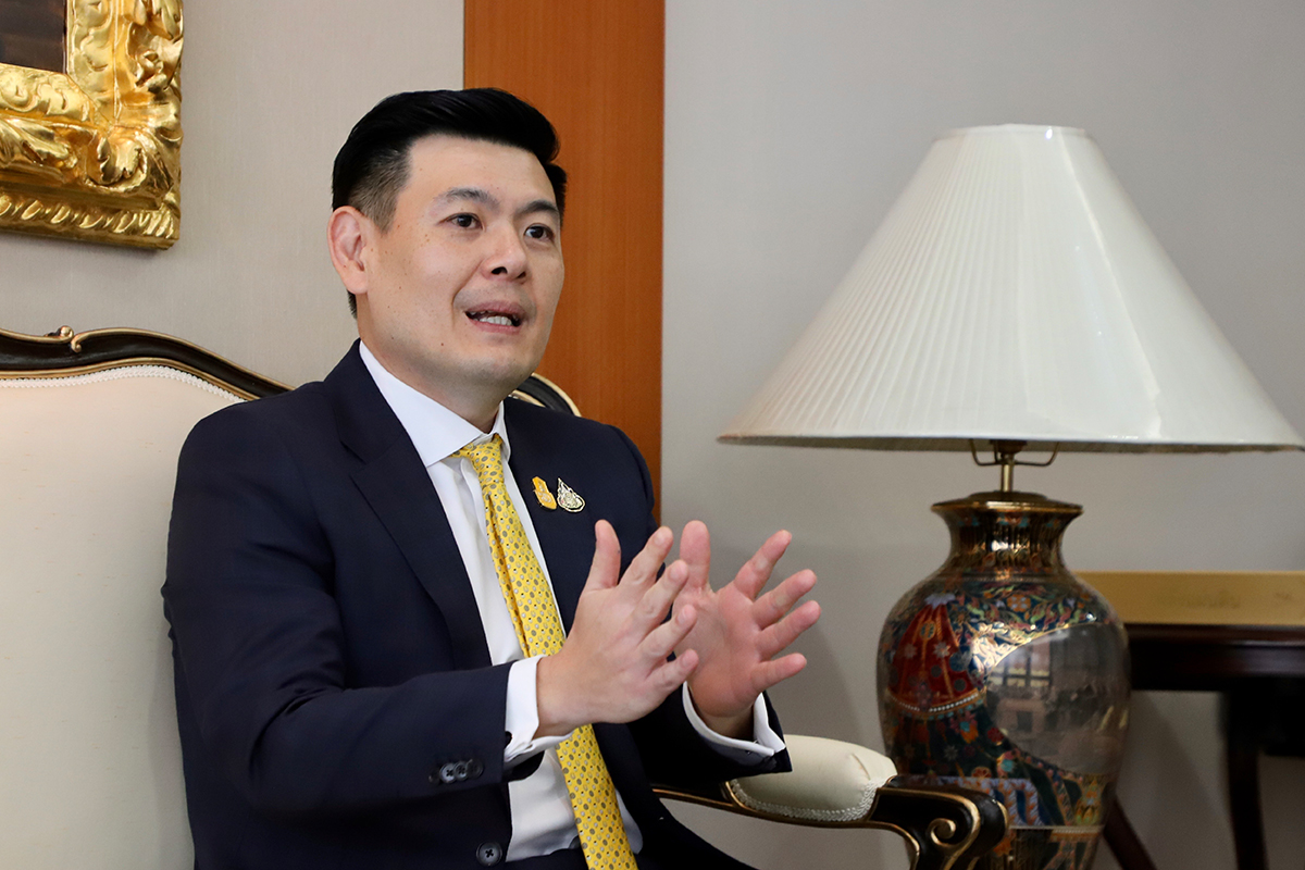 จักรพงษ์ รมช.ต่างประเทศ เพื่อไทยให้โอกาสทุกคน เป็นรัฐมนตรีไม่มีตั๋ว