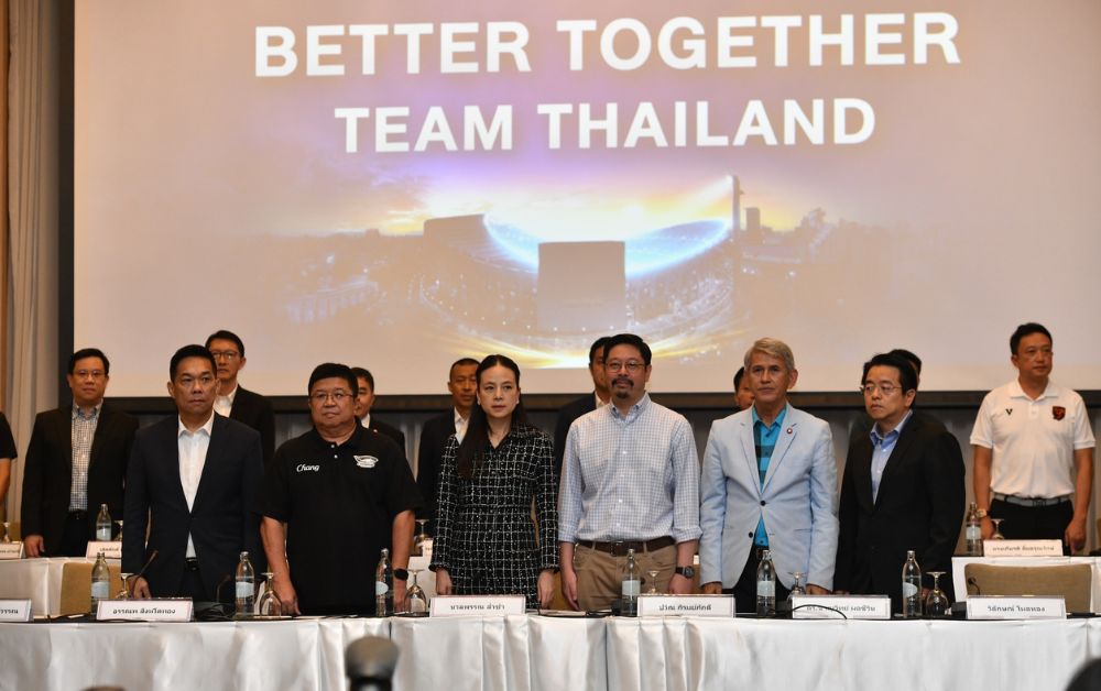 มาดามแป้ง เปิดตัวทีมสภากรรมการชิงนายกบอลไทย บิ๊กเนมลูกหนังเพียบ