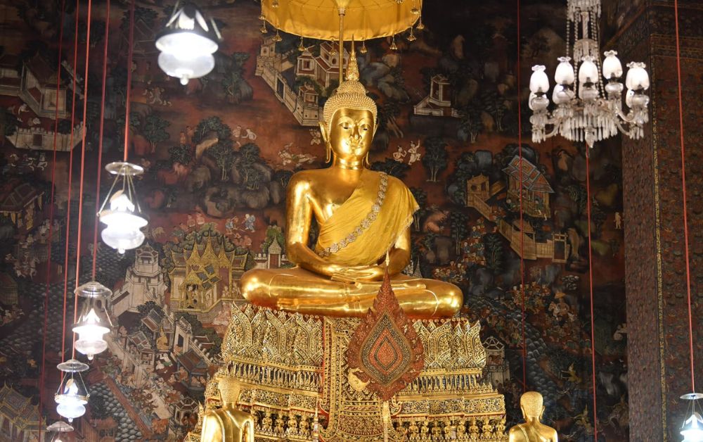 บทสวดมนต์ข้ามปี 2567 เสริมสิริมงคล บุญบารมี เริ่มต้นสิ่งดีรับศักราชใหม่