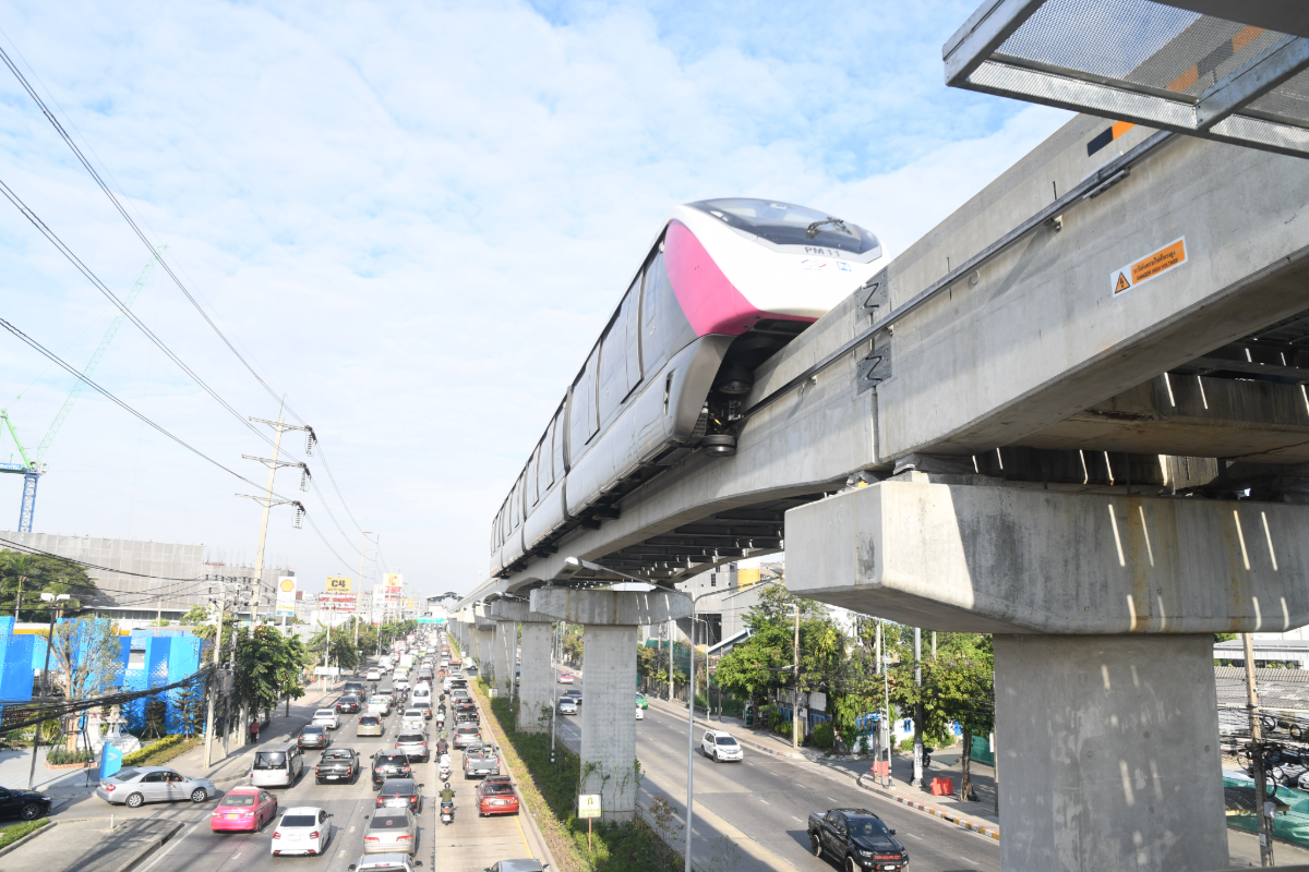 รถไฟฟ้าสายสีชมพู เปิดทดลองครบ 30 สถานี ต่อเวลาฟรีถึง 6 ม.ค. 2567