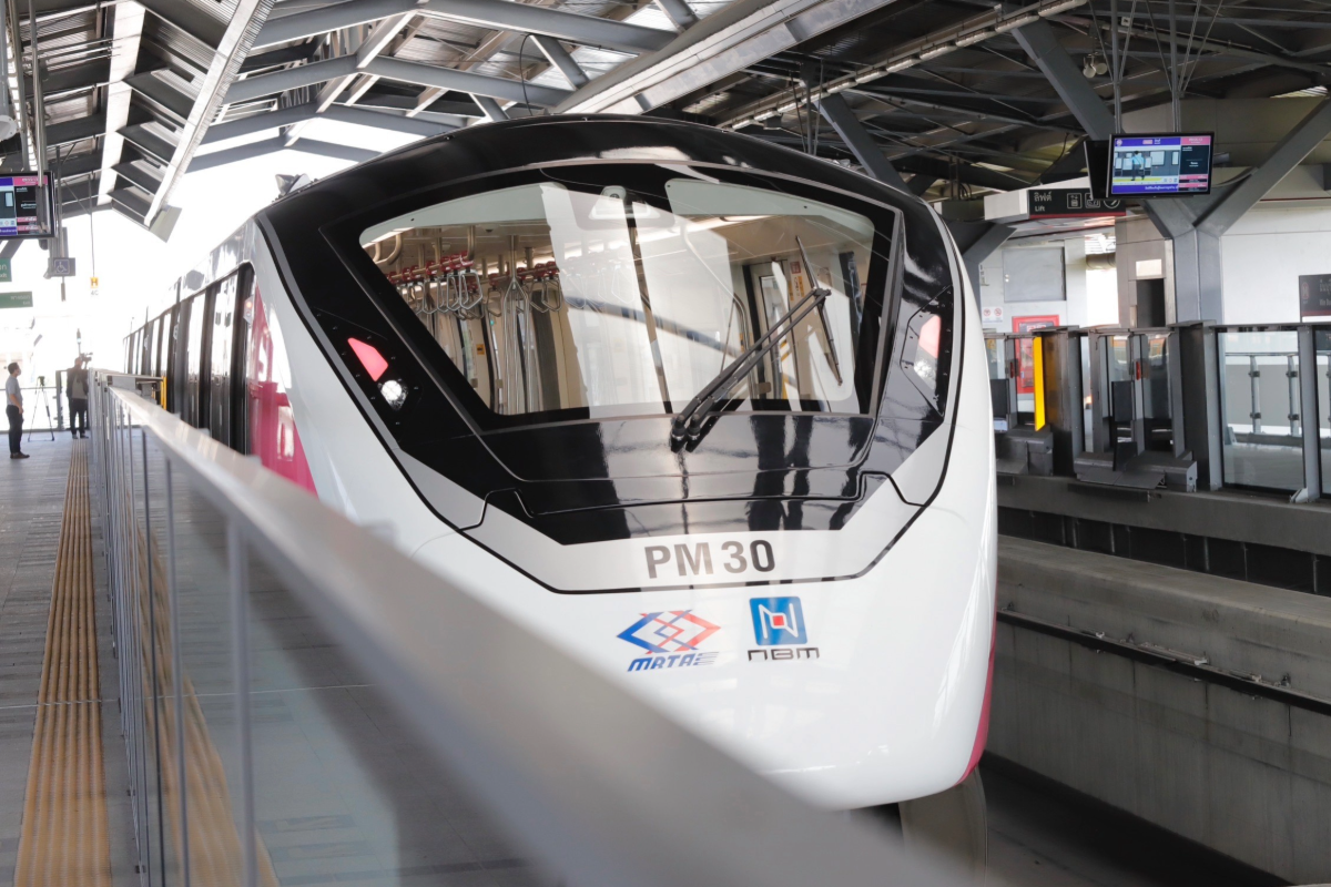 รถไฟฟ้าสายสีชมพู เปิดทดลองถึงเที่ยงคืน เริ่ม 25 ธ.ค.นี้ เช็กเวลาเปิด-ปิด