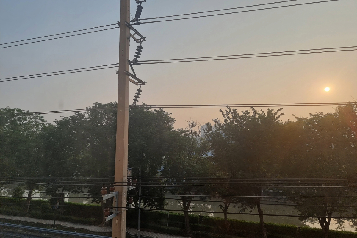 สภาพอากาศวันนี้ (11 ธ.ค.) ตอนบนยังมีหมอก ภาคใต้มีฝน 40%