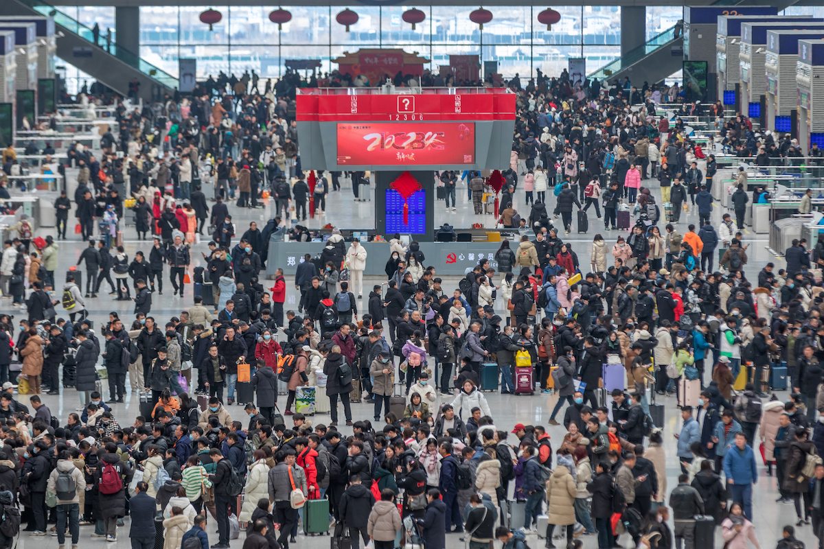 จีนเริ่มเทศกาลเดินทางครั้งใหญ่ เพิ่มเที่ยวบินต่างประเทศ 2,500 ไฟลต์