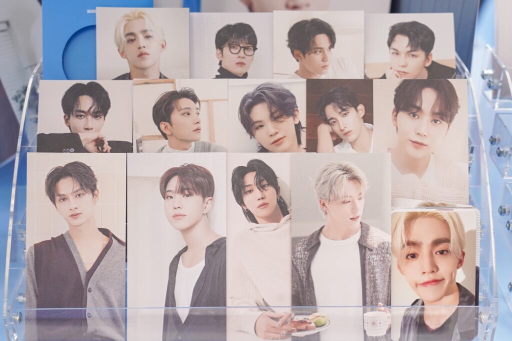 SEVENTEEN MINI CAFE ไอคอนสยาม