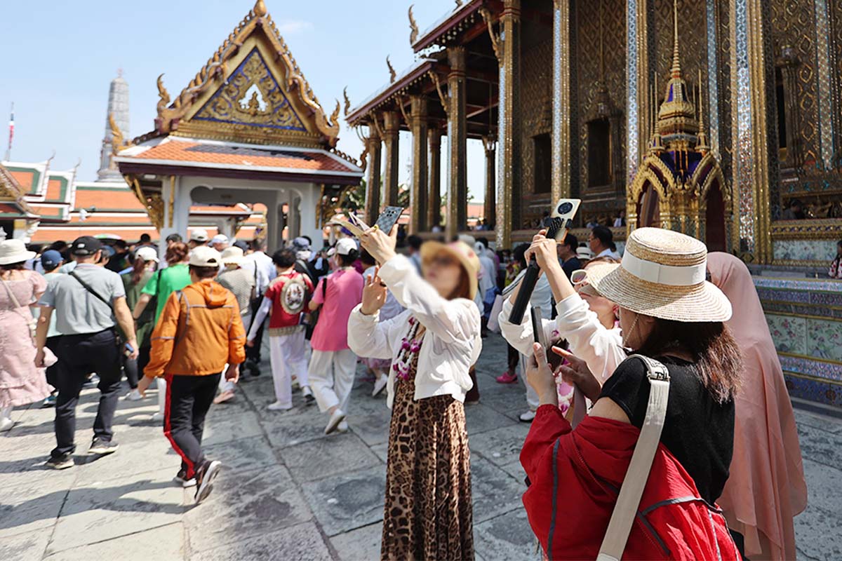 ตรุษจีน’67 คึกคัก คาดนักท่องเที่ยวเฉียดล้านคน สร้างรายได้ 2.8 หมื่นล้านบาท