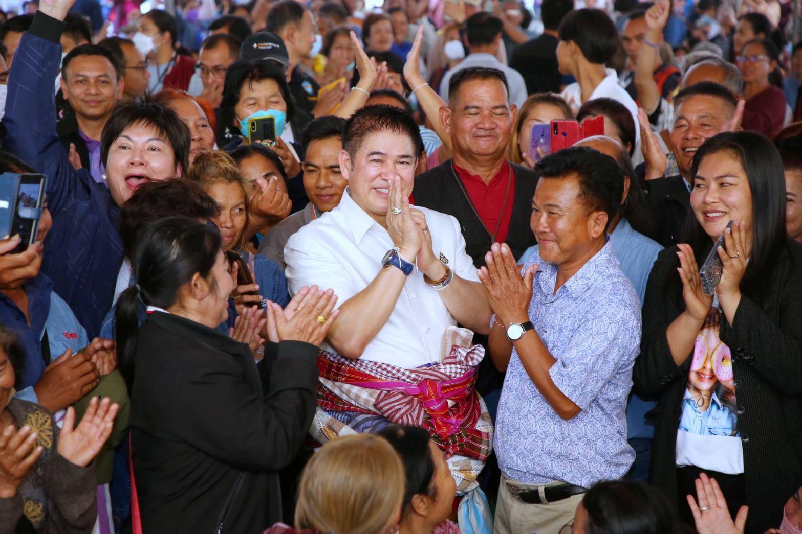 ธรรมนัส เยือนศรีสะเกษ หาทางออกผู้ได้รับผลกระทบทจากการสร้างเขื่อนราษีไศล