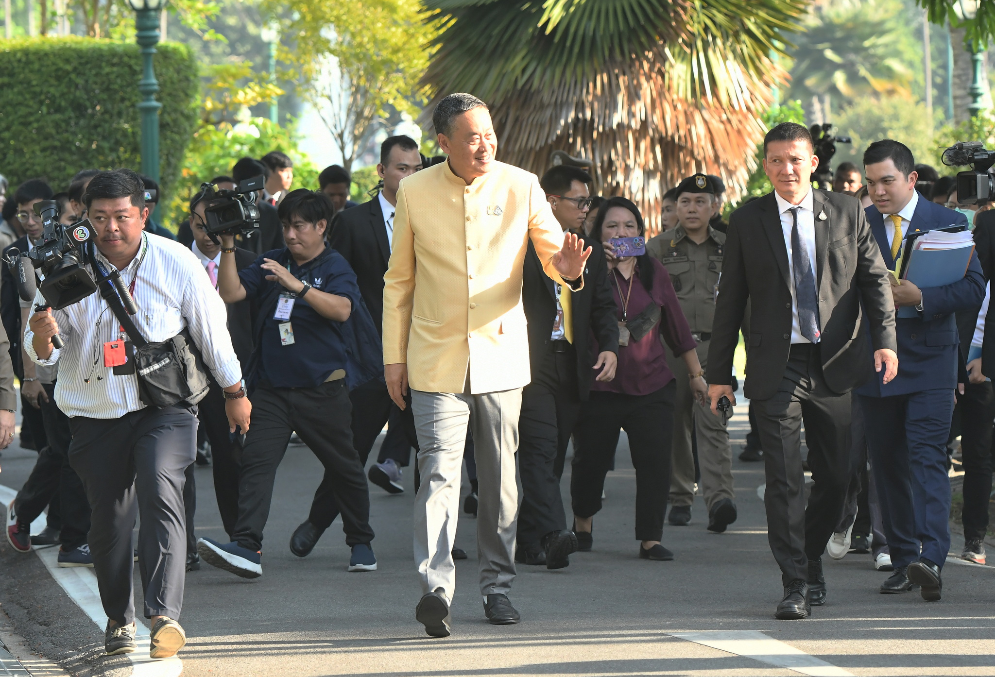 เศรษฐา เรียก รัฐมนตรีเพื่อไทย ผอ.สำนักงบ เลขาสภาพัฒน์ ติวเข้มงบฯ 67