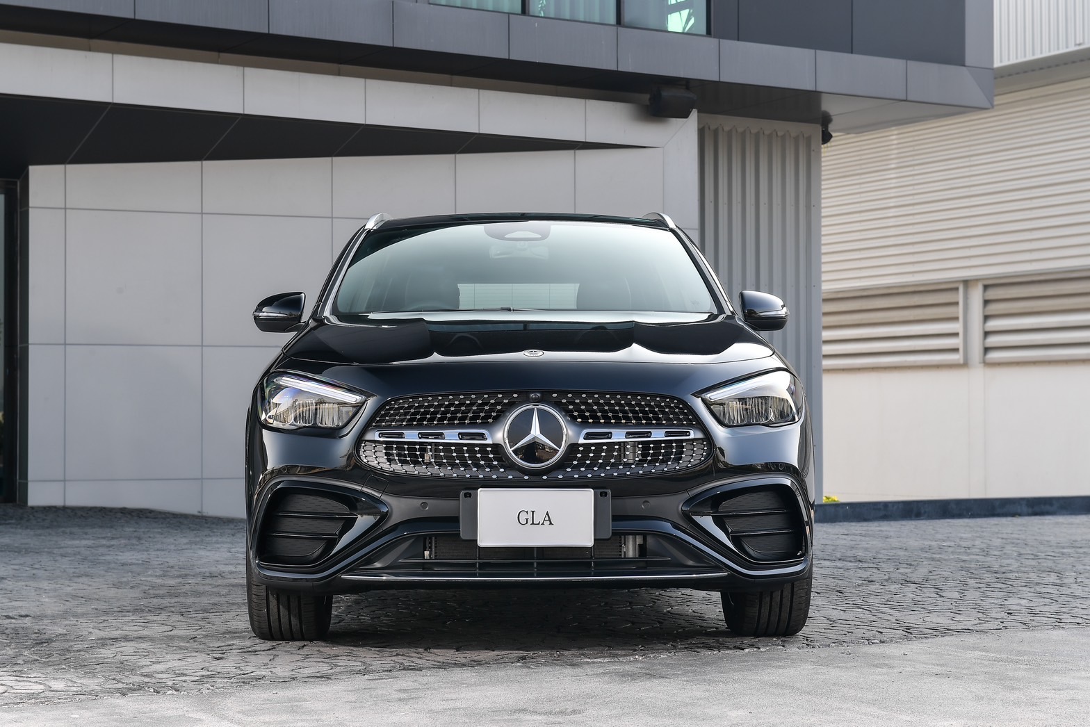 เปิดราคา Mercedes-Benz GLA 200 AMG Dynamic ขาย 2.58 ล้านบาท