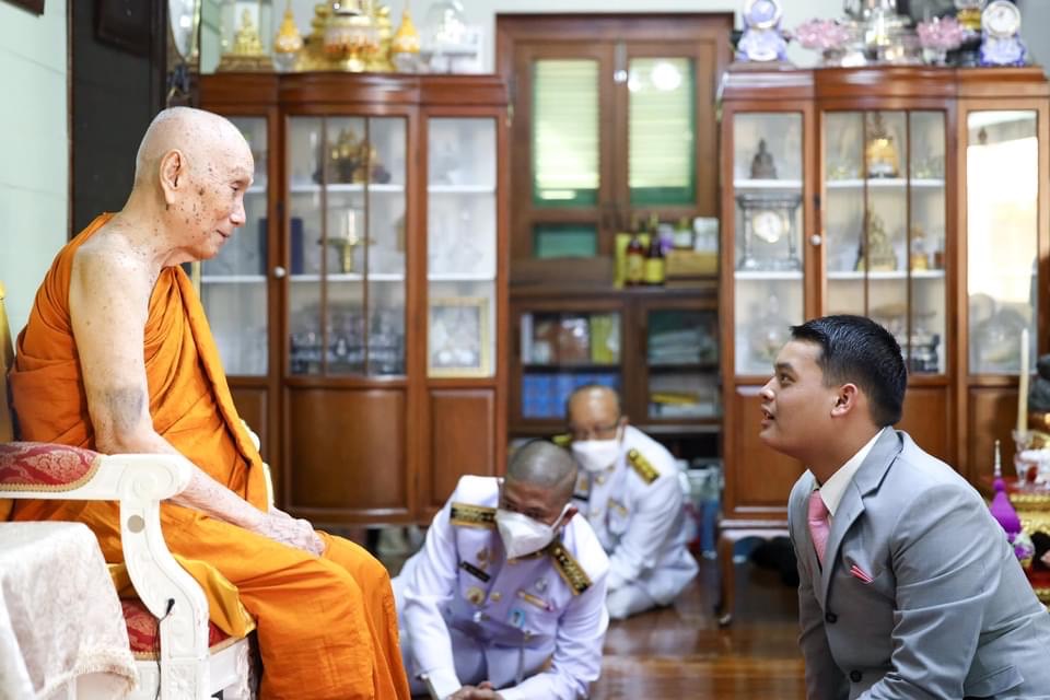 เจ้าฟ้าทีปังกรรัศมีโชติฯ ทรงสนทนาธรรม สดับพระโอวาทสมเด็จพระสังฆราช