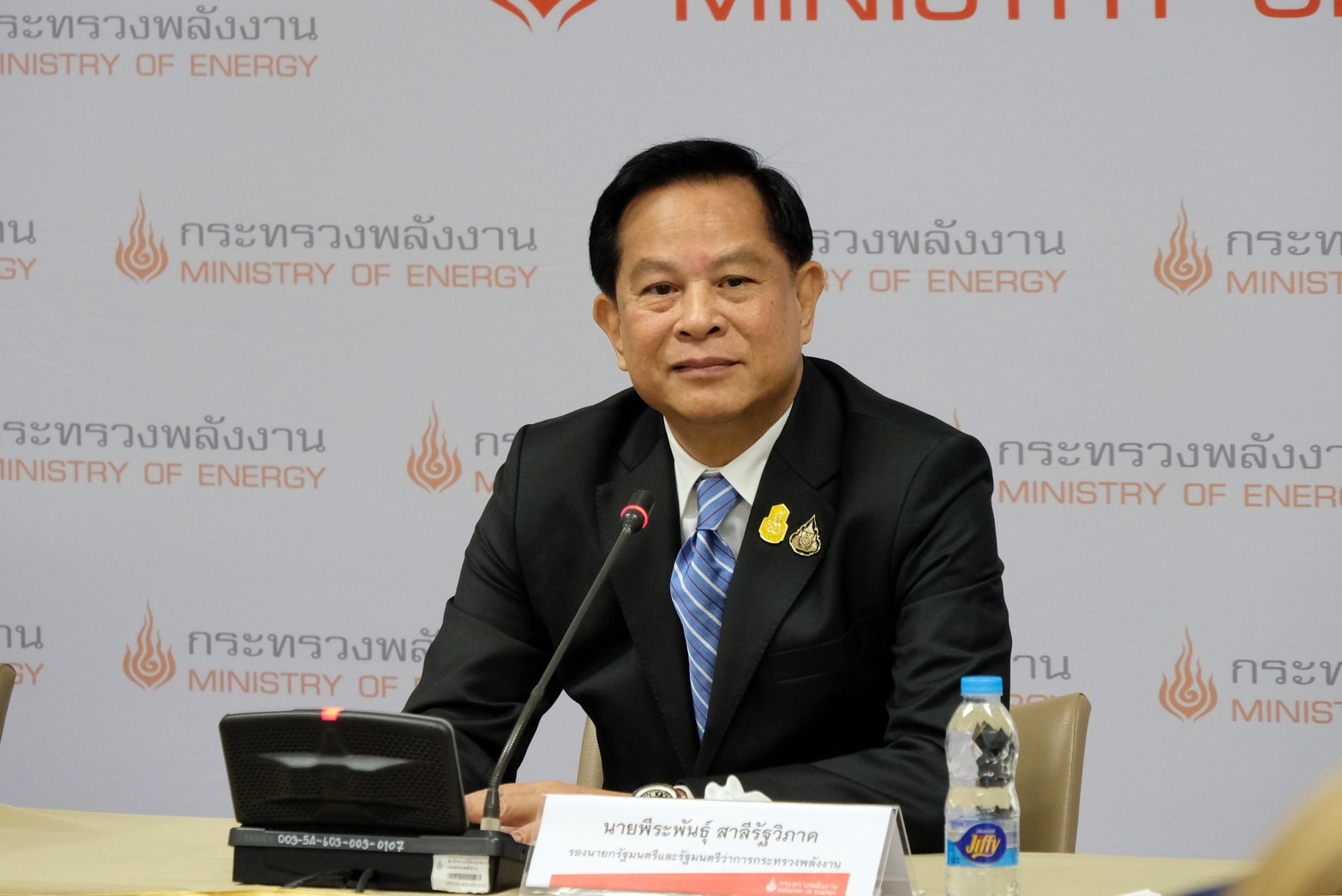 พีระพันธุ์ หั่นภาษีอุ้มดีเซล 30 บาท ปัดข้อเสนอโรงกลั่นขึ้นราคาน้ำมันยูโร 5