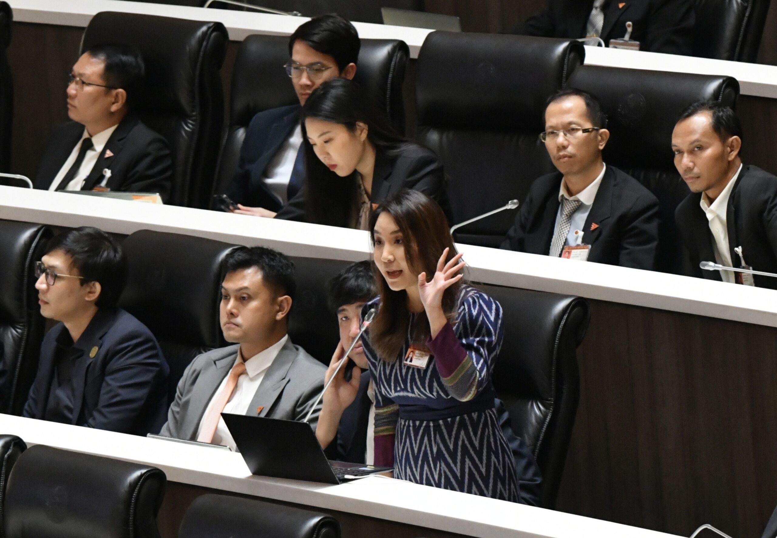 ศิริกัญญา อภิปรายงบประมาณ 2567 เงินปริศนา เพื่อไทยโกงสูตร GDP