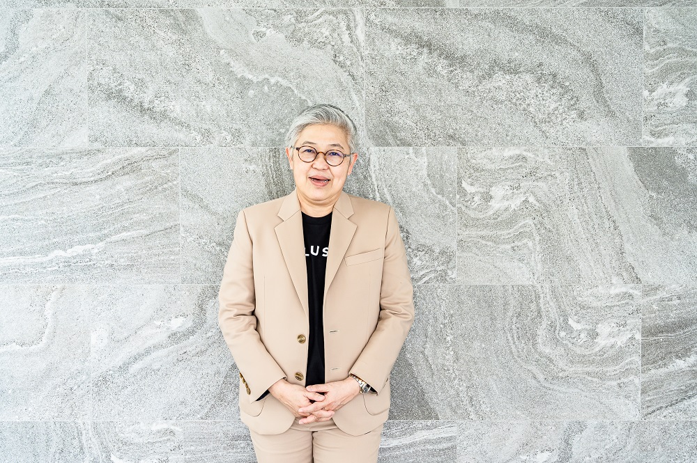 นางสาวสมสกุล หลิมศุทธพรรณ รองกรรมการผู้จัดการ ฝ่ายพัฒนาธุรกิจและบริหารสินทรัพย์ บริษัท พลัส พร็อพเพอร์ตี้ จำกัด