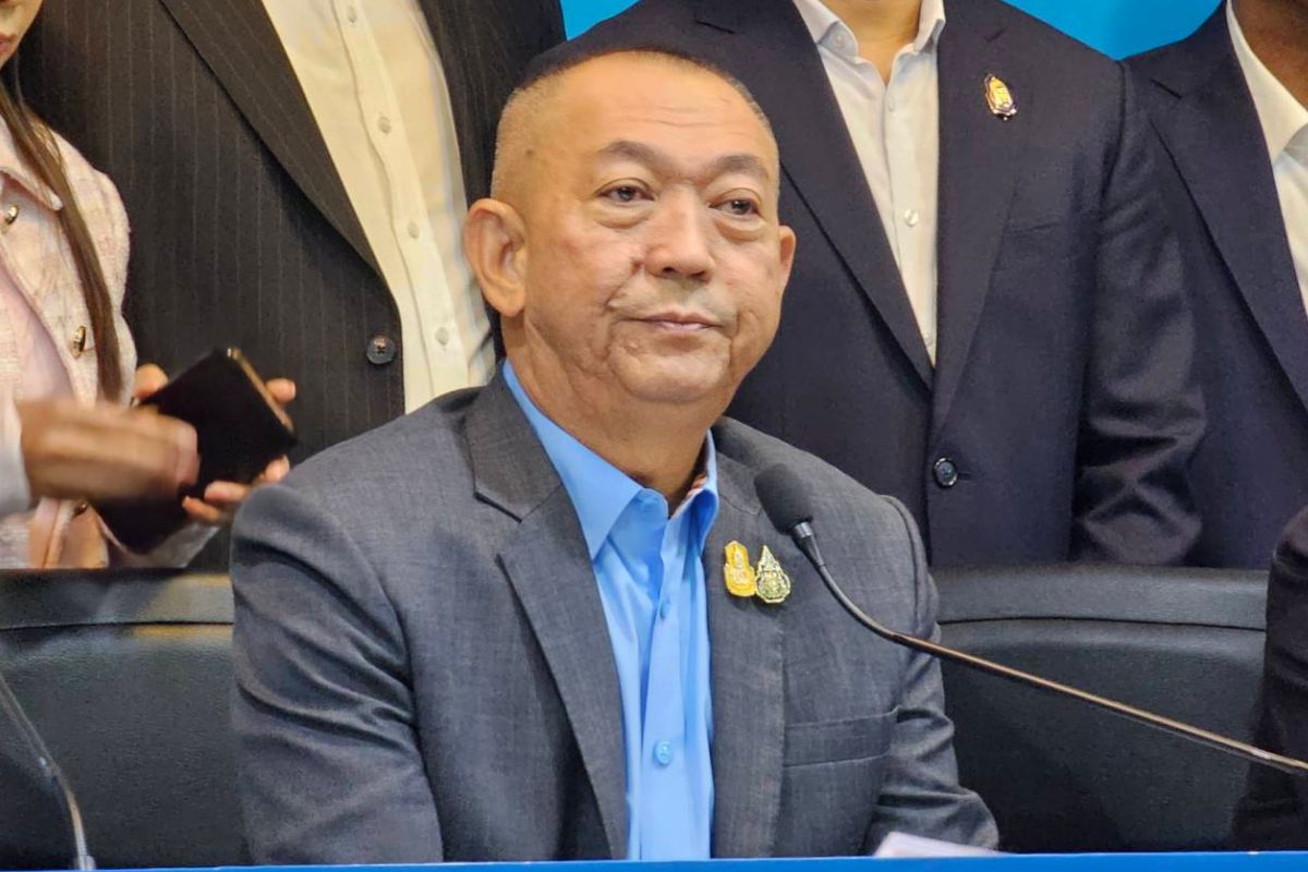 เฉลิมชัย โวยถูกกลั่นแกล้งปมหมูเถื่อน ไม่เคยรับเงินสกปรกแม้แต่บาทเดียว