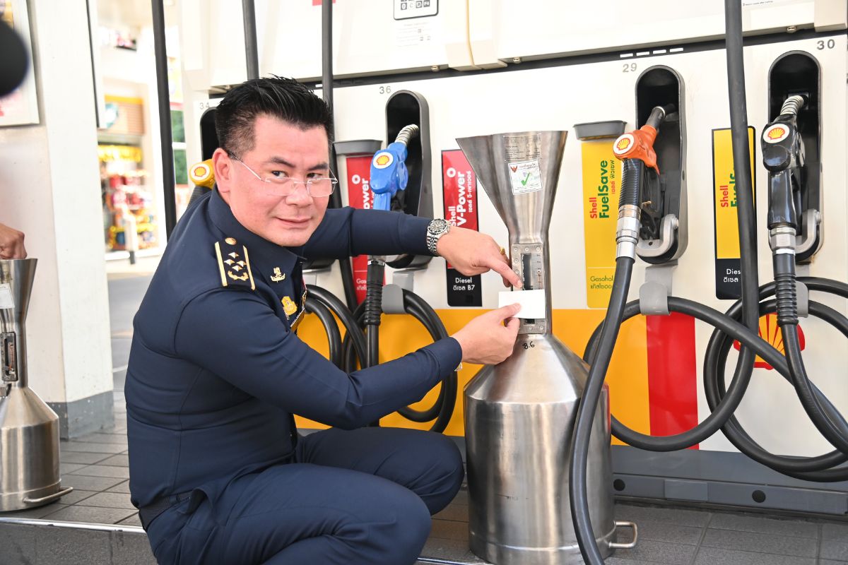 ตรวจปั๊มน้ำมัน ปตท.-พีที-บางจาก-เชลล์ ย่านวิภาวดี หัวจ่ายตรงมาตรฐาน