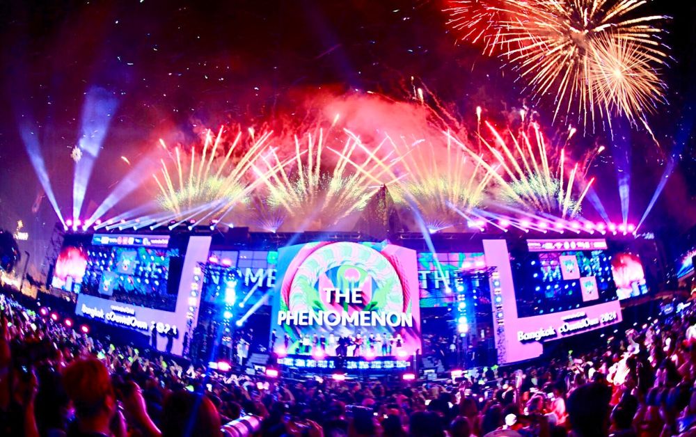 เคานต์ดาวน์ 2024 เซ็นทรัลเวิลด์ ฉลองศักราชใหม่ อลังการพลุ 180 องศา 