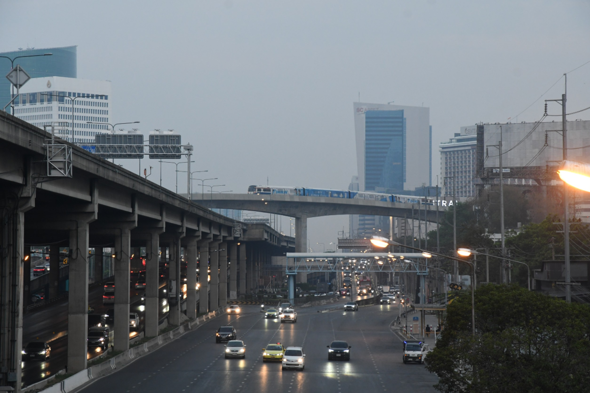 ทส. เฉลยแล้ว ค่าฝุ่น PM 2.5 พุ่งคืนวานนี้ เหตุจากฝุ่นเพื่อนบ้าน ปลิวลมมา