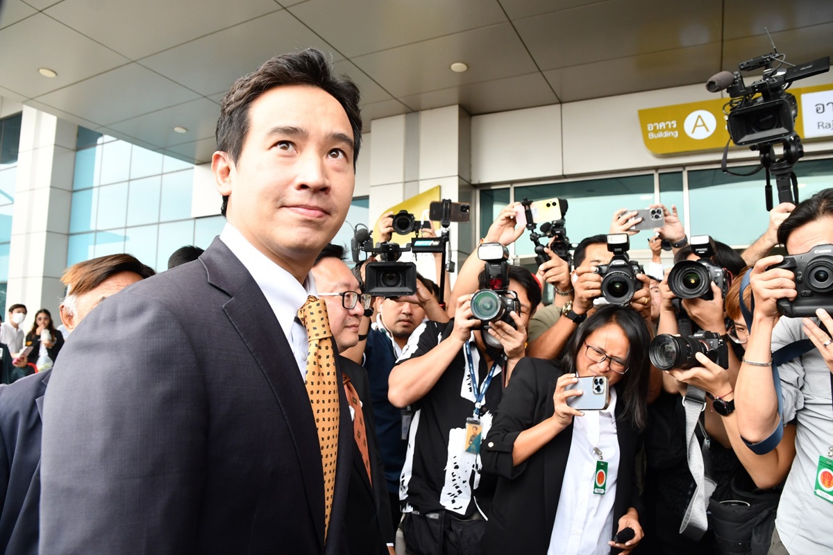 เส้นทางคดีถือหุ้นไอทีวีของพิธา สู่วันที่ศาลรัฐธรรมนูญ คืนเก้าอี้ สส.