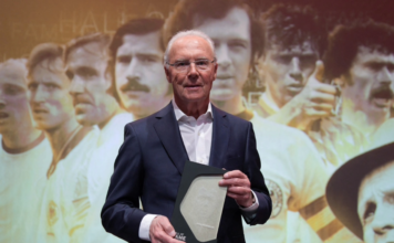 ฟรานซ์ เบ็คเคนบาวเออร์ Franz Beckenbauer