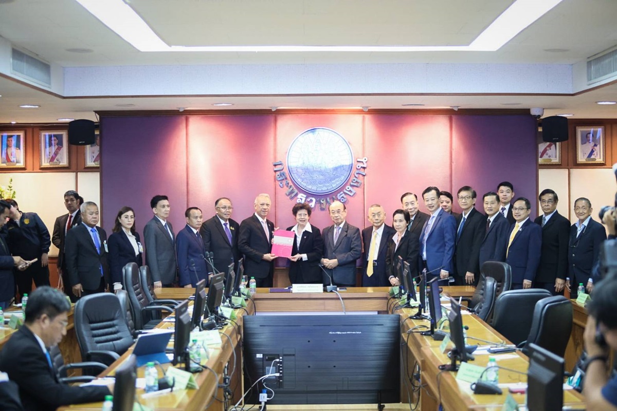 สภาองค์การนายจ้างผู้ประกอบการค้า และอุตสาหกรรมไทย (อีคอนไทย)
